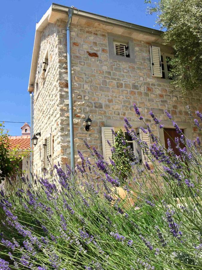 הרצג-נובי Boutique Hotel Malo Selo מראה חיצוני תמונה
