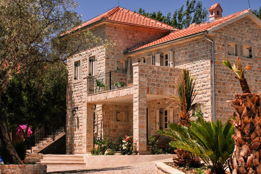 הרצג-נובי Boutique Hotel Malo Selo מראה חיצוני תמונה